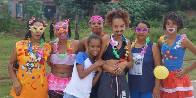 Aula de Aeróbica acaba em festa carnavalesca em Novo Alegre Aula de Aeróbica acaba em festa carnavalesca em Novo Alegre